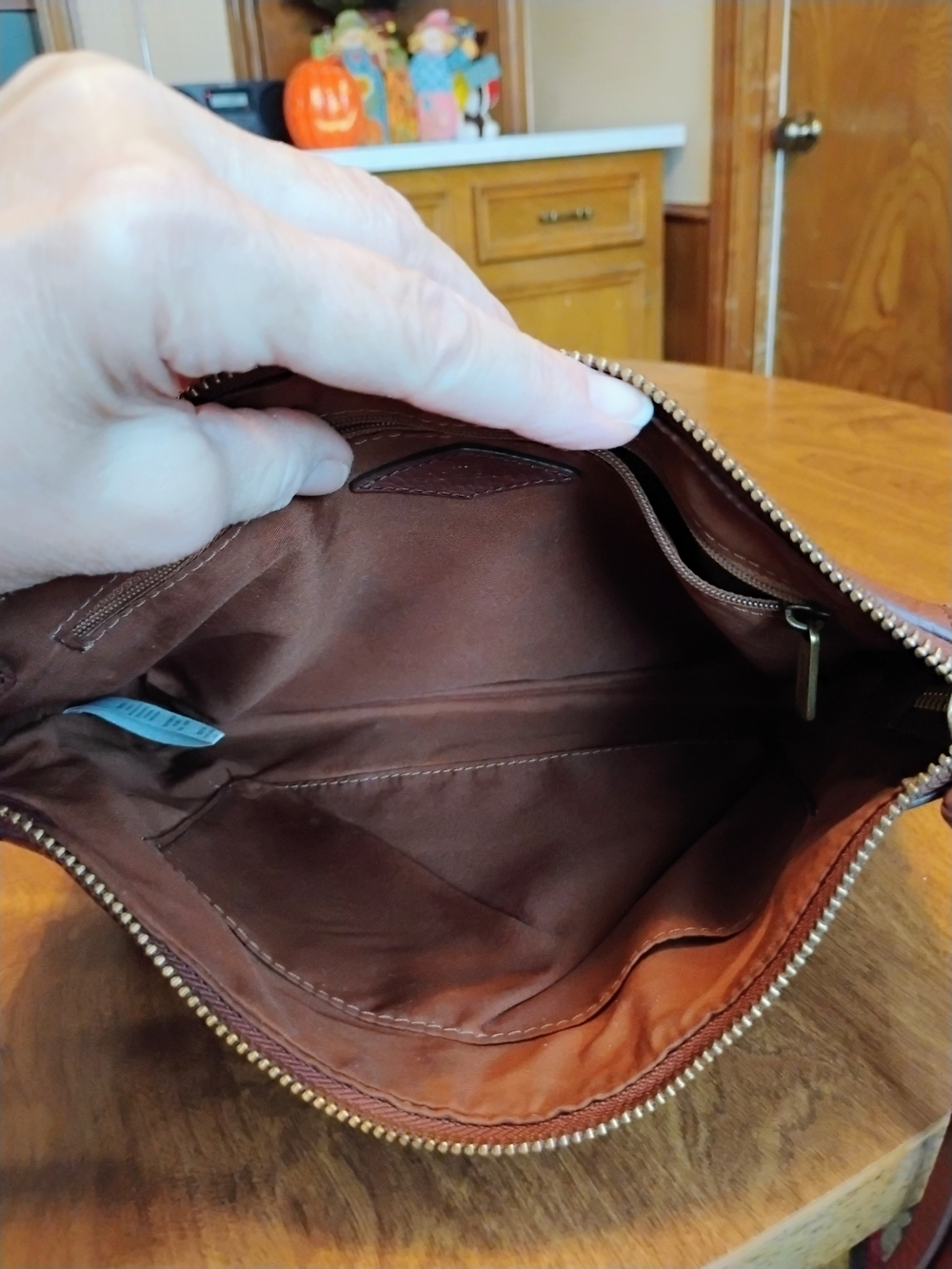 Fossil Brown Pebbled Leather Zip Top Crossbody Bag Adjustable Strap. Pockets - Picture 5 of 12
